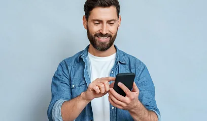 Transferir dinero de banco a banco en línea o usando la app de Banco Pichincha