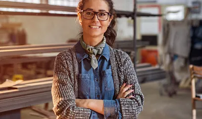 Impulsa negocios de microfinanzas y pymes liderados por mujeres