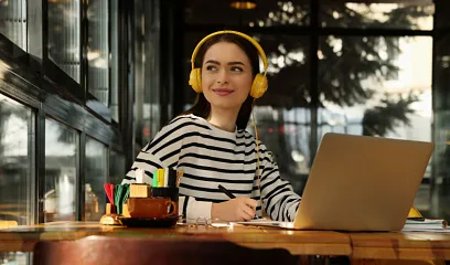 Impulsa tu negocio con cursos interactivos online