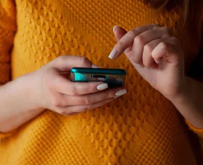 Realiza recargas móviles y de TV